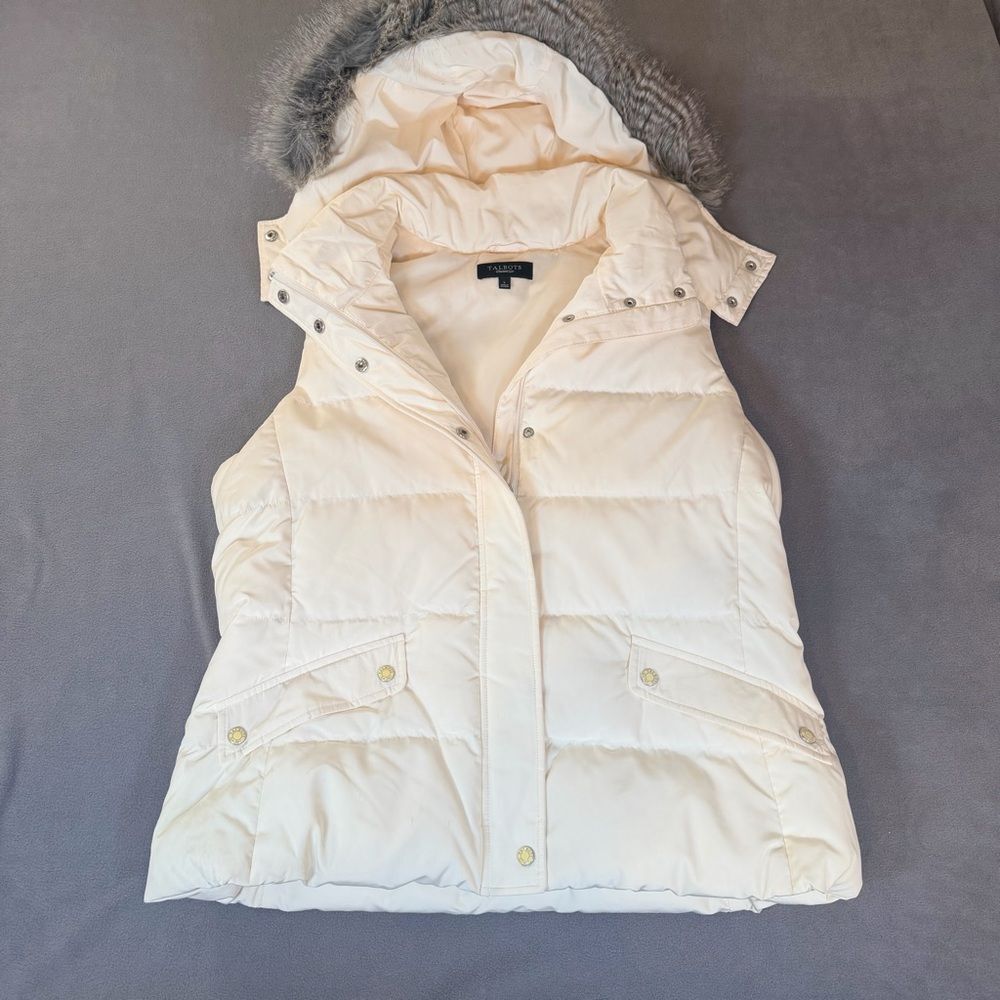 Talbots Women's Puffer Full Zip Snap Front Vest Detachable Faux Fur Hood-Large